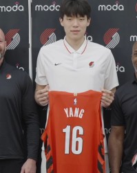 前国手：杨瀚森能把队友招呼起来是能力，这种性格能成事